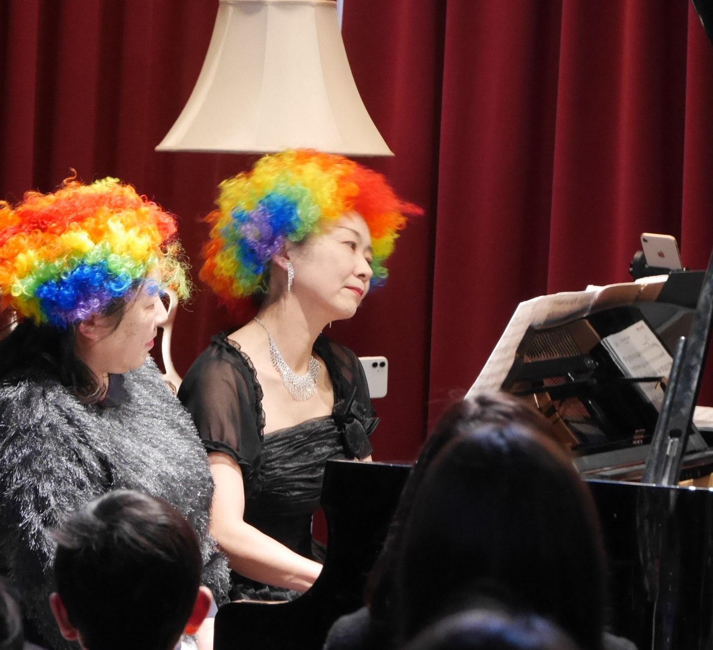moco♫mico アフロ姿での演奏